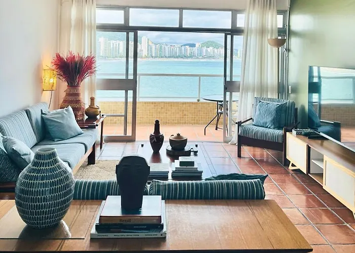 Apartamento pé na areia Guarujá